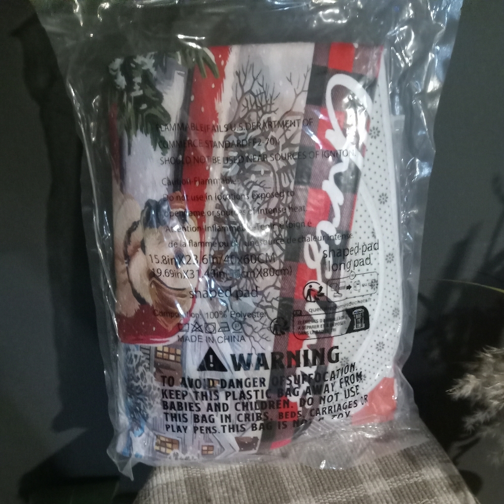 Puppy Christmas shower curtain set